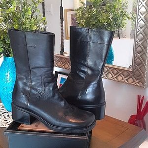 Blk 9.0 inch 1.5 heel blk boots